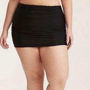 NWT Torrid Ruched Swim Skirt